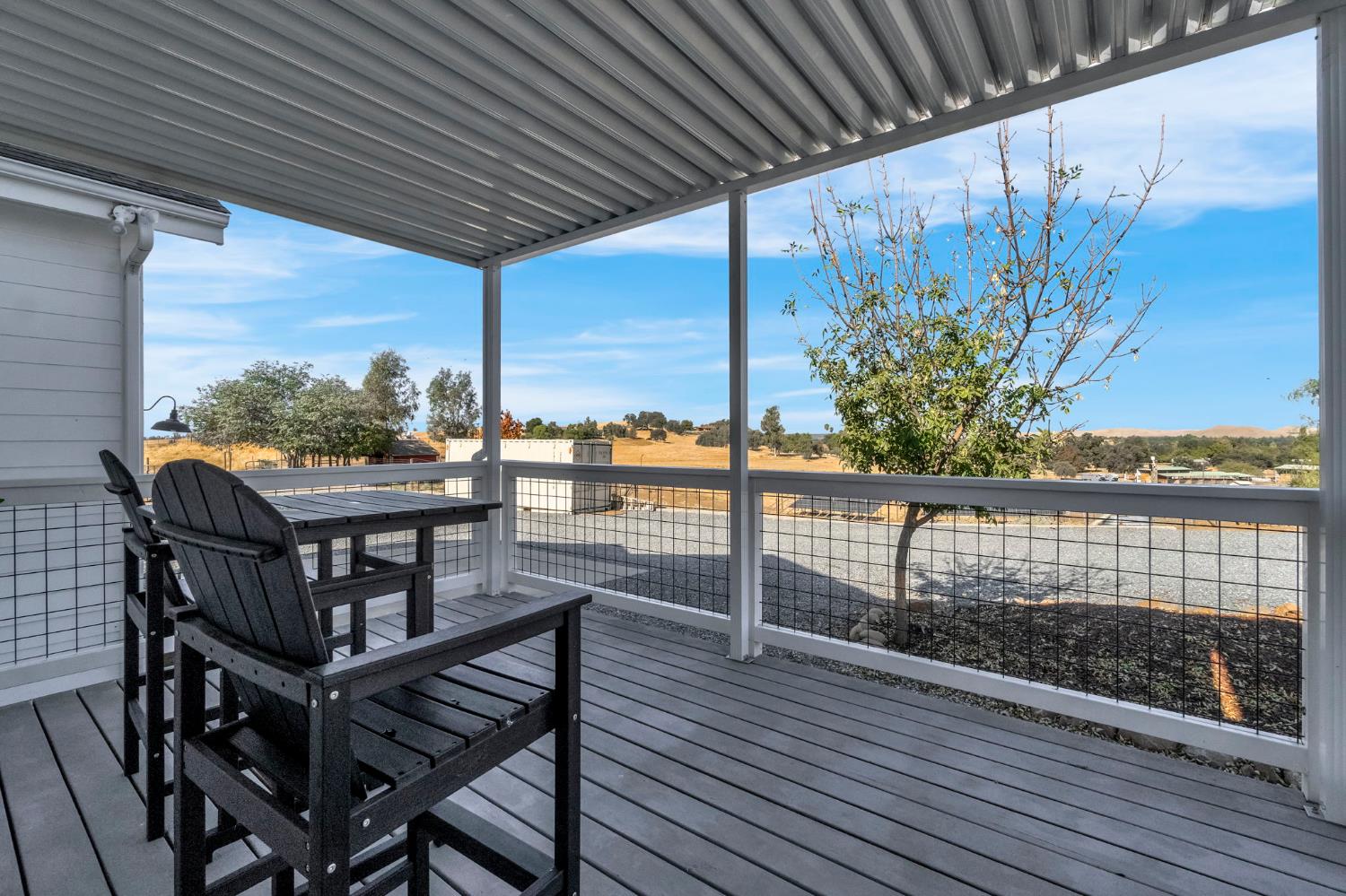 1969 Pederson Ave, Sanger, CA 93657
