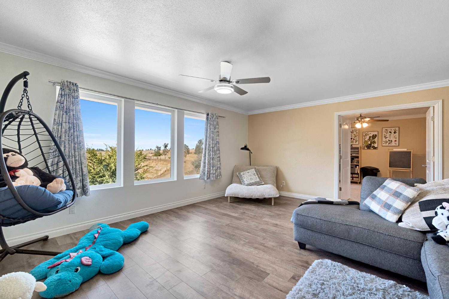 1969 Pederson Ave, Sanger, CA 93657