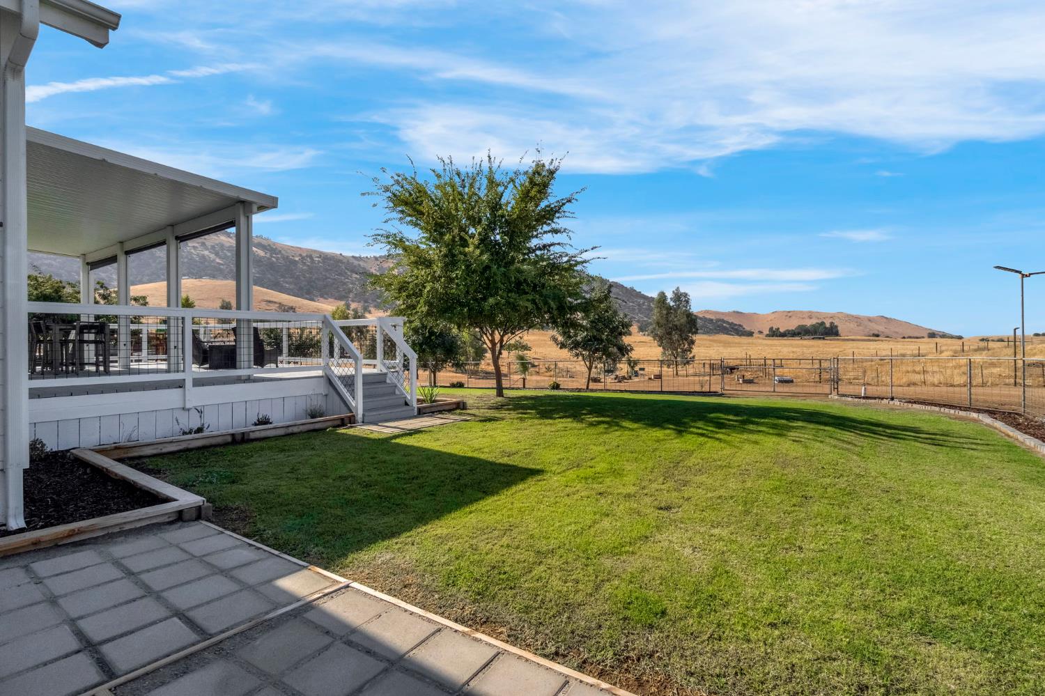 1969 Pederson Ave, Sanger, CA 93657