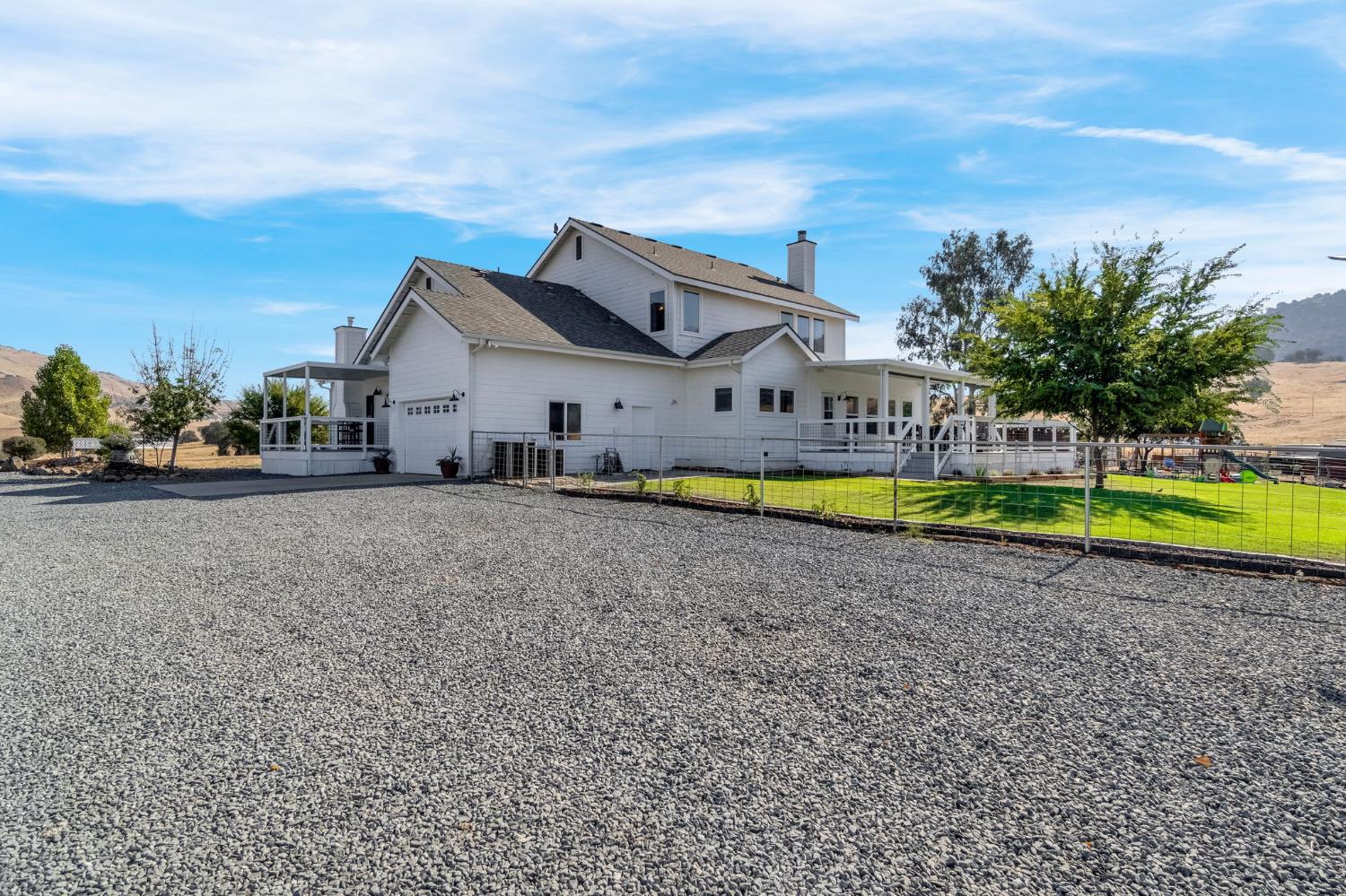 1969 Pederson Ave, Sanger, CA 93657