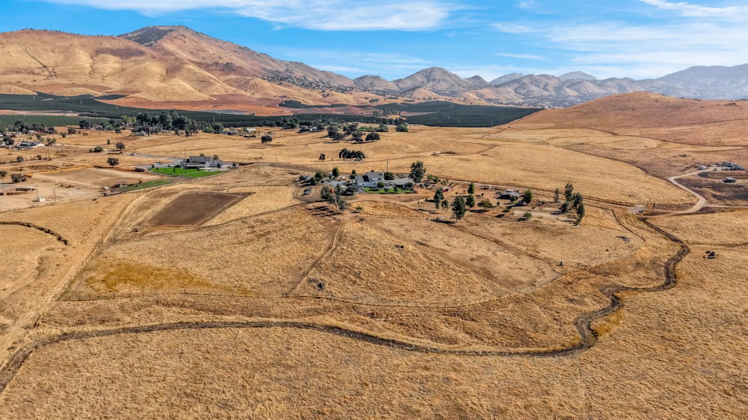 1969 Pederson Ave, Sanger, CA 93657