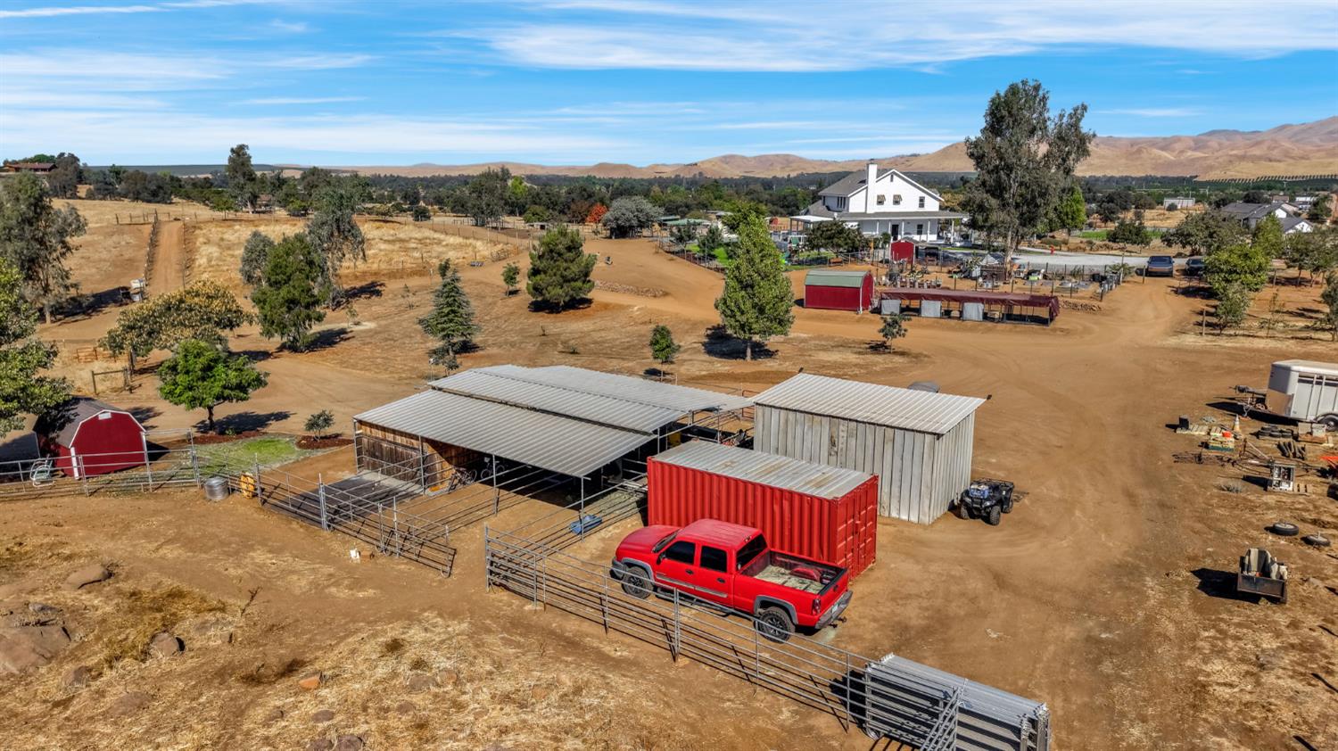 1969 Pederson Ave, Sanger, CA 93657