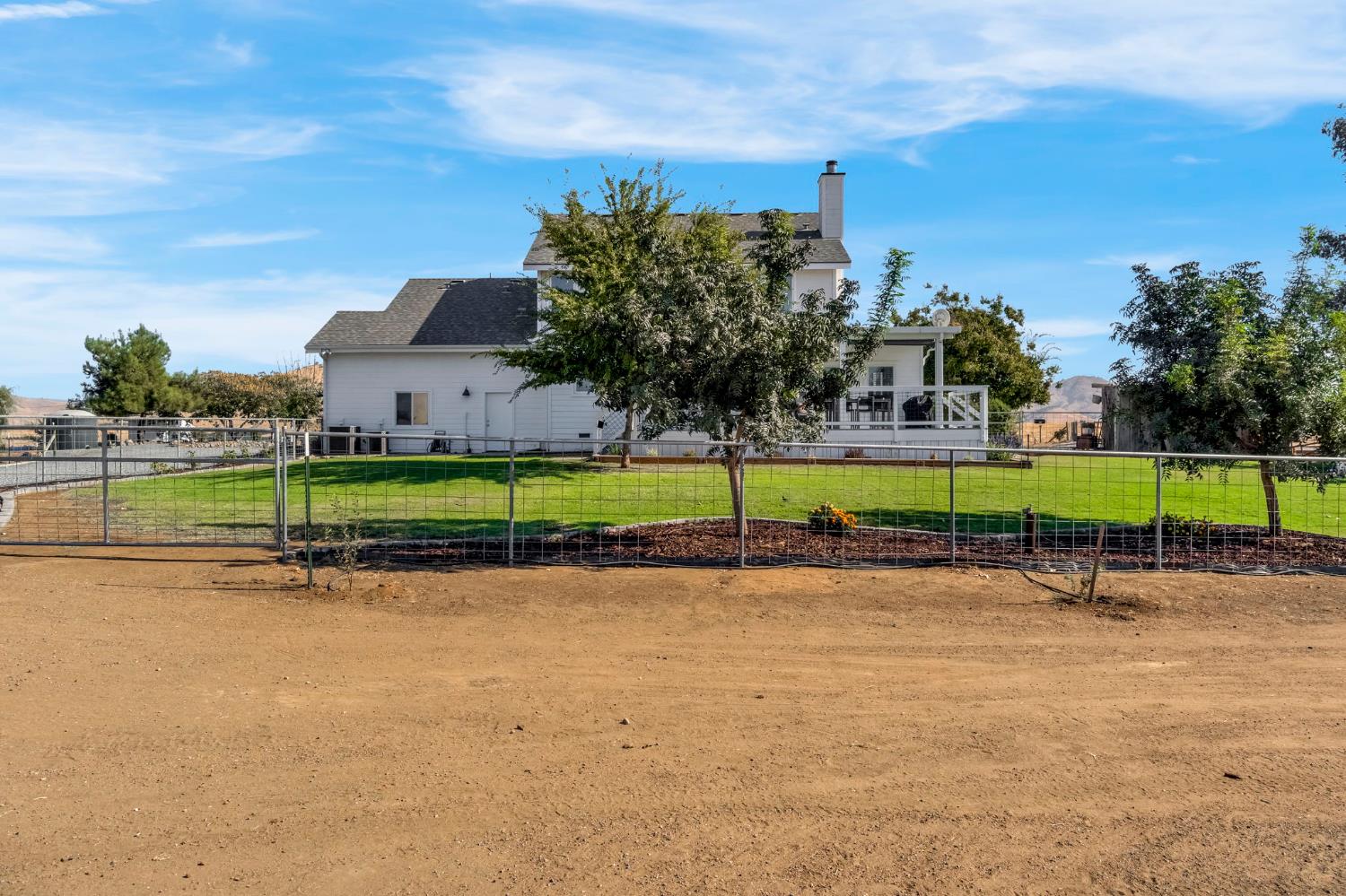 1969 Pederson Ave, Sanger, CA 93657