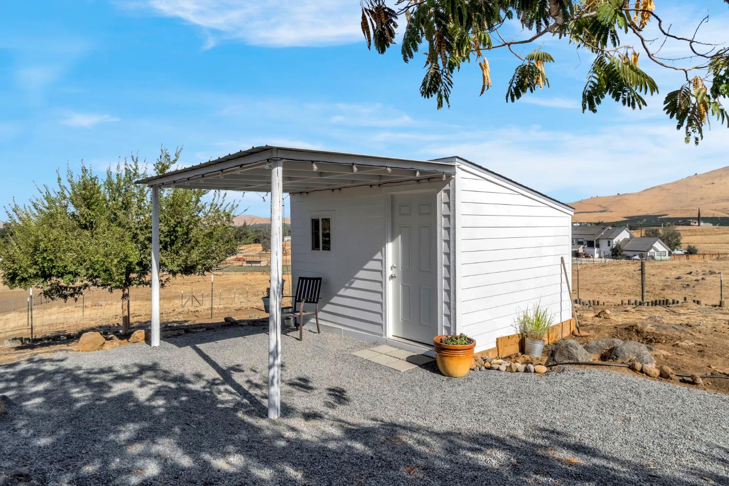 1969 Pederson Ave, Sanger, CA 93657