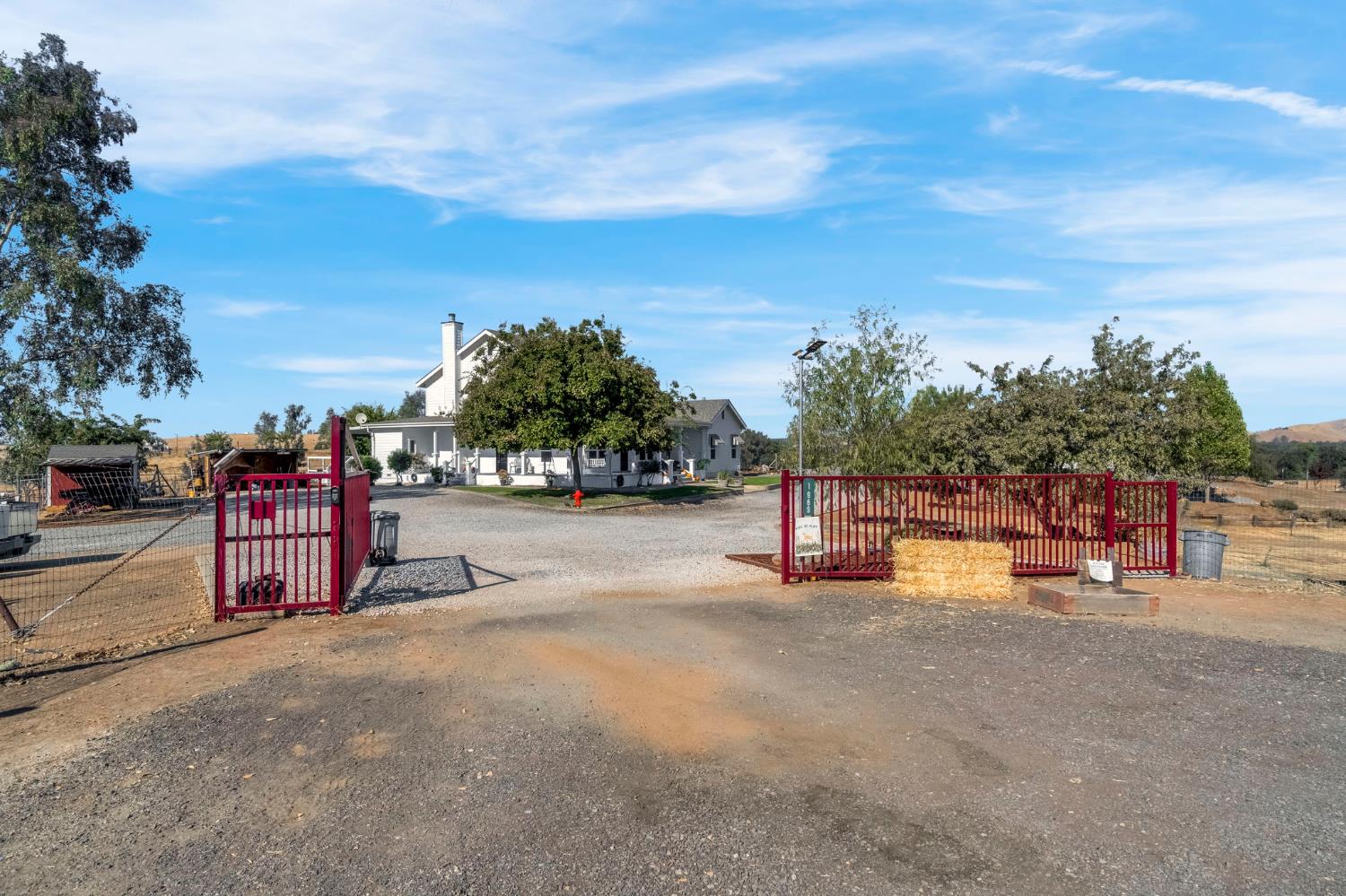 1969 Pederson Ave, Sanger, CA 93657
