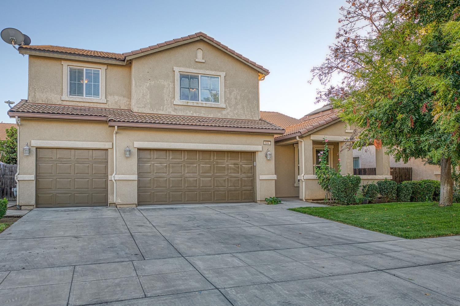 644 Serena Ave, Clovis, CA 93619