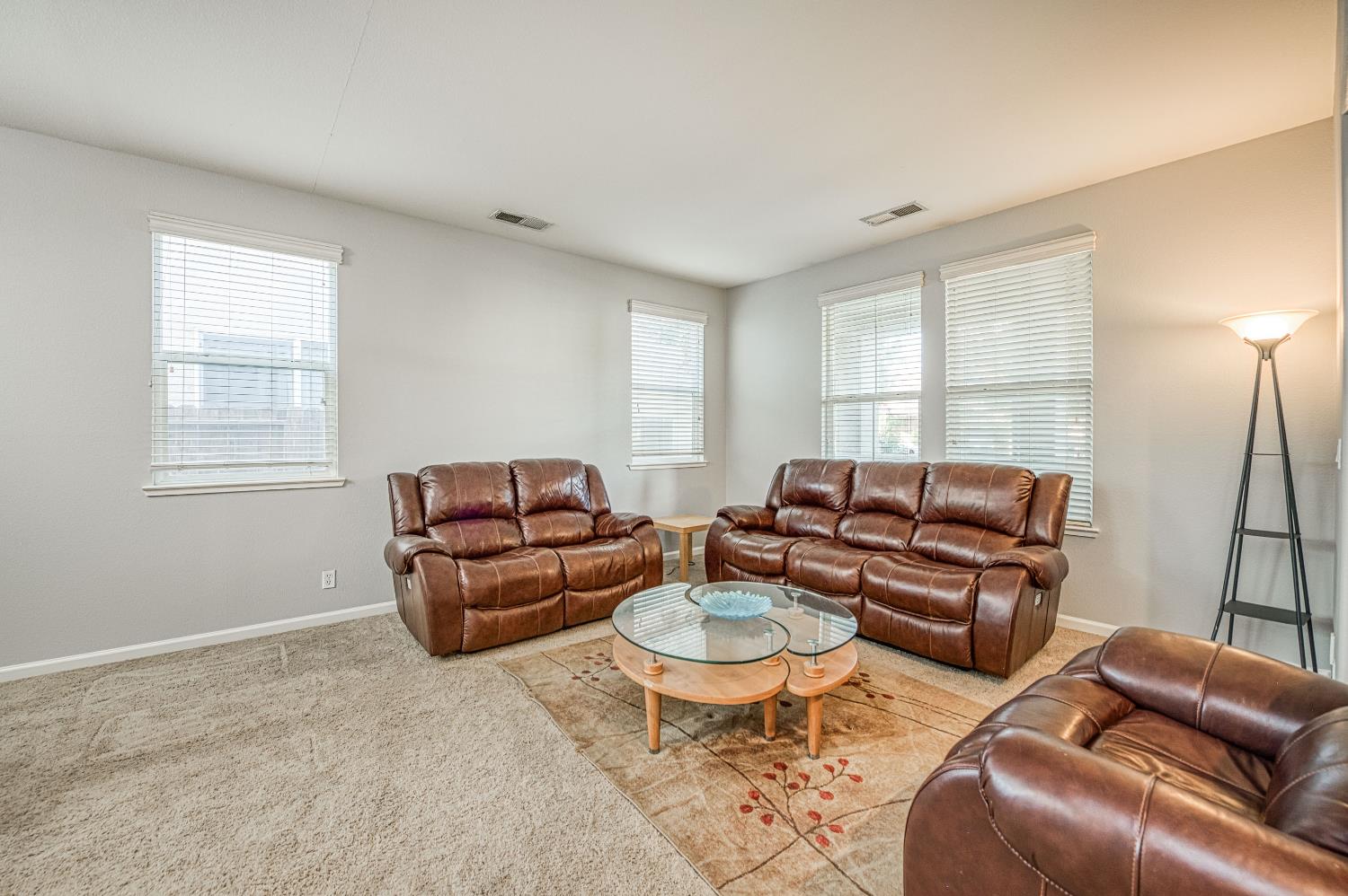 644 Serena Ave, Clovis, CA 93619