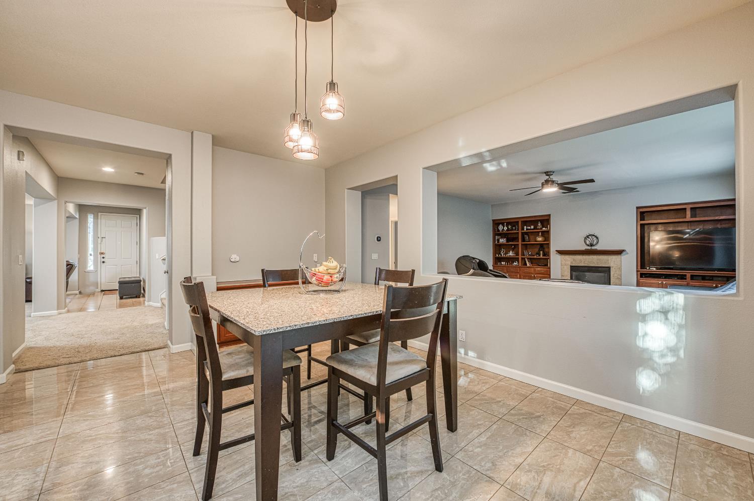 644 Serena Ave, Clovis, CA 93619
