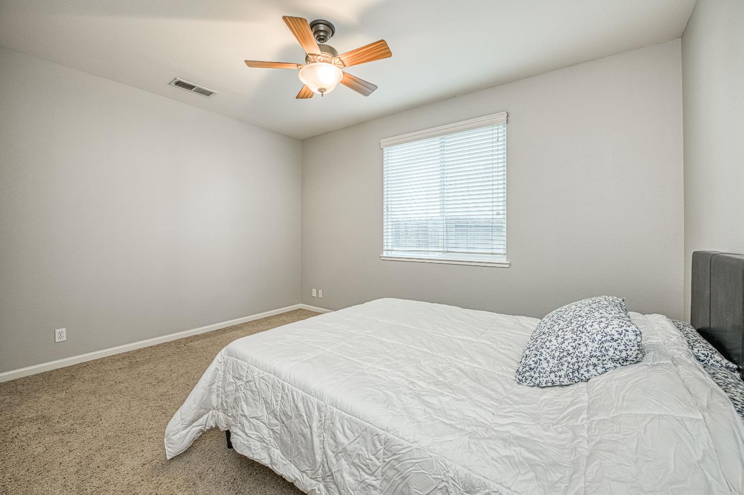 644 Serena Ave, Clovis, CA 93619