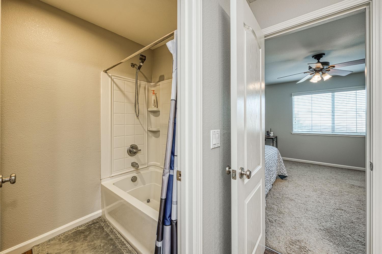 644 Serena Ave, Clovis, CA 93619