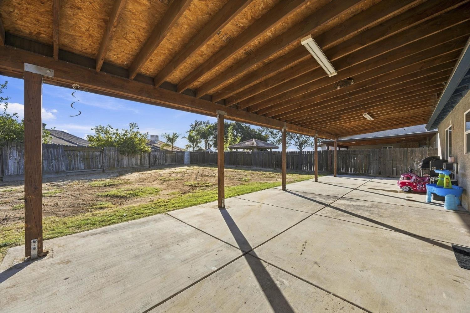 430 Avenida Ruiz, Delano, CA 93215