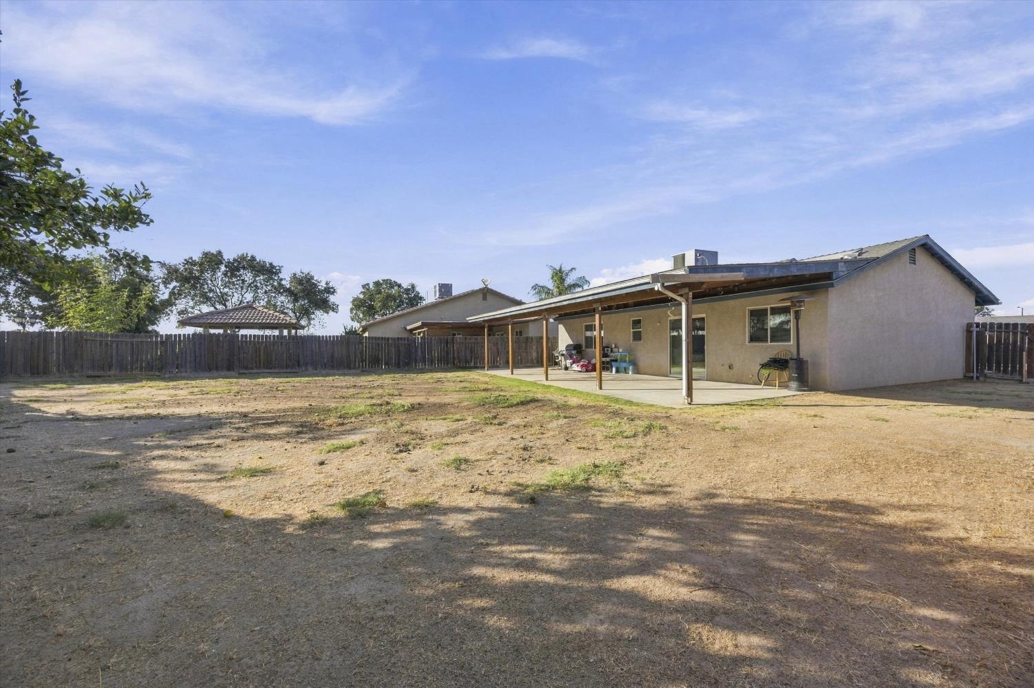 430 Avenida Ruiz, Delano, CA 93215