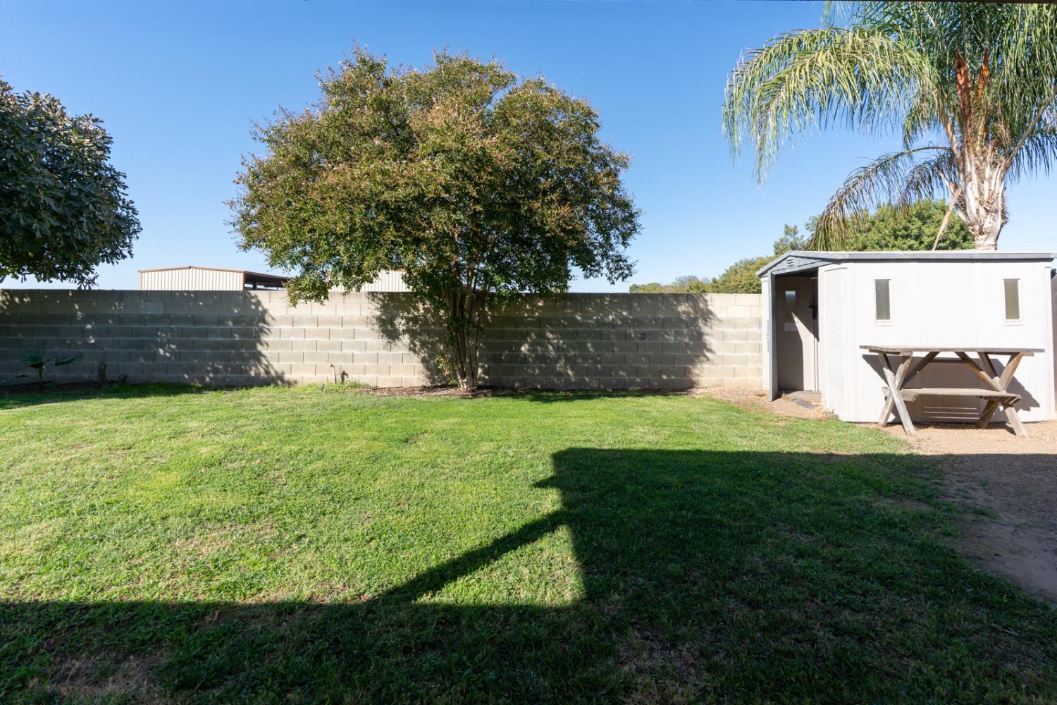 1220 Diamond Way, Madera, CA 93637