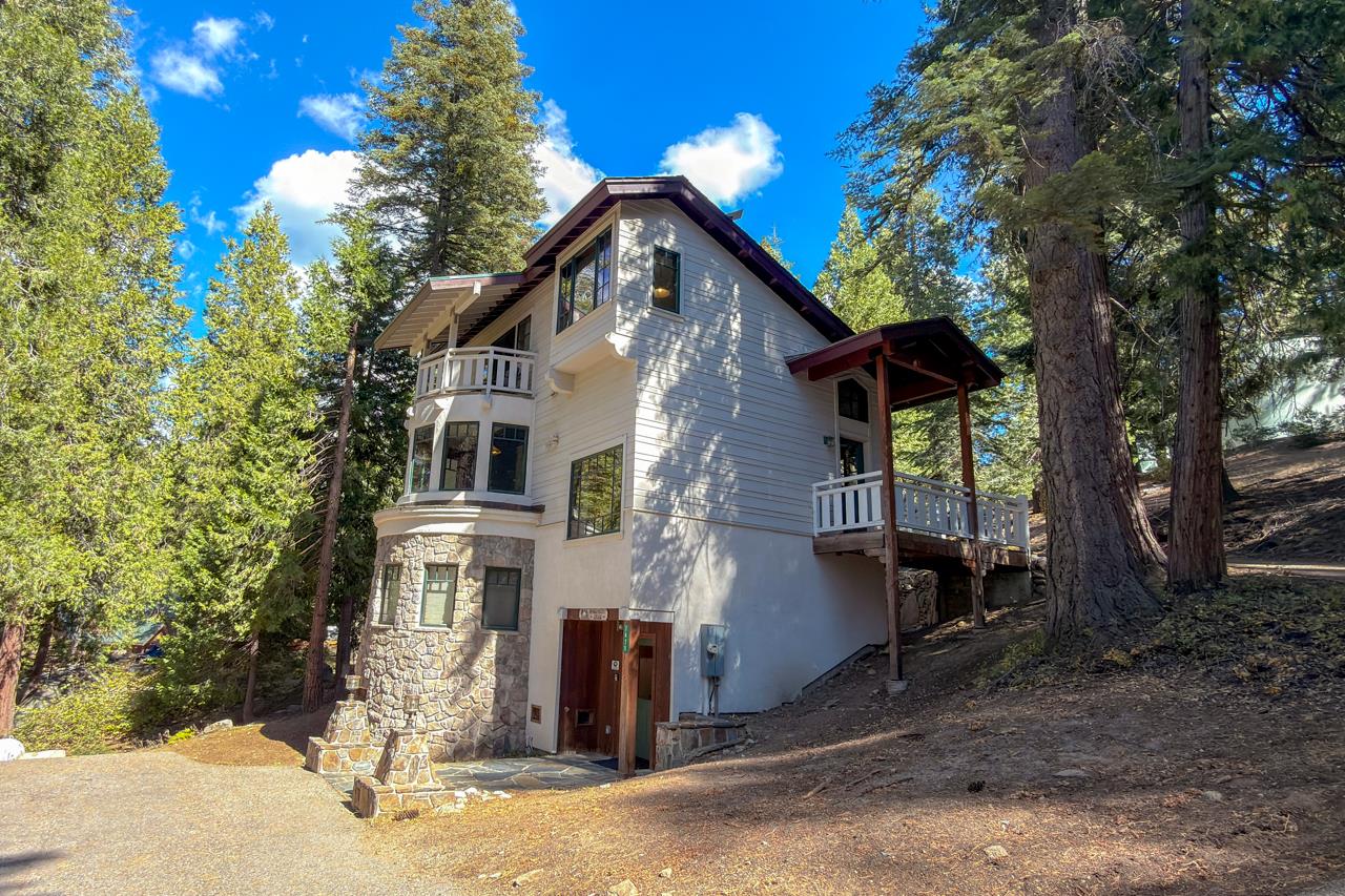 7475 Henness Cir, Yosemite West, CA 95389