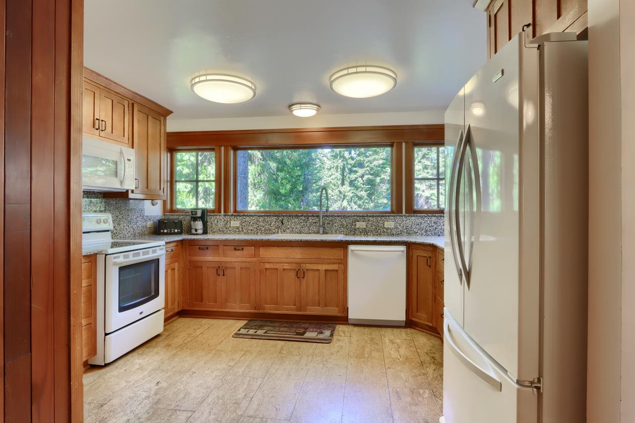 7475 Henness Cir, Yosemite West, CA 95389