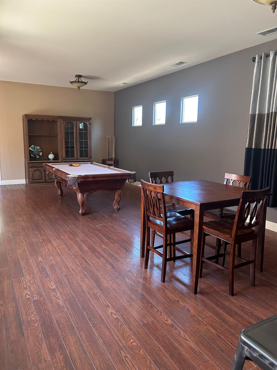 708 W Enterprise Ave, Clovis, CA 93619