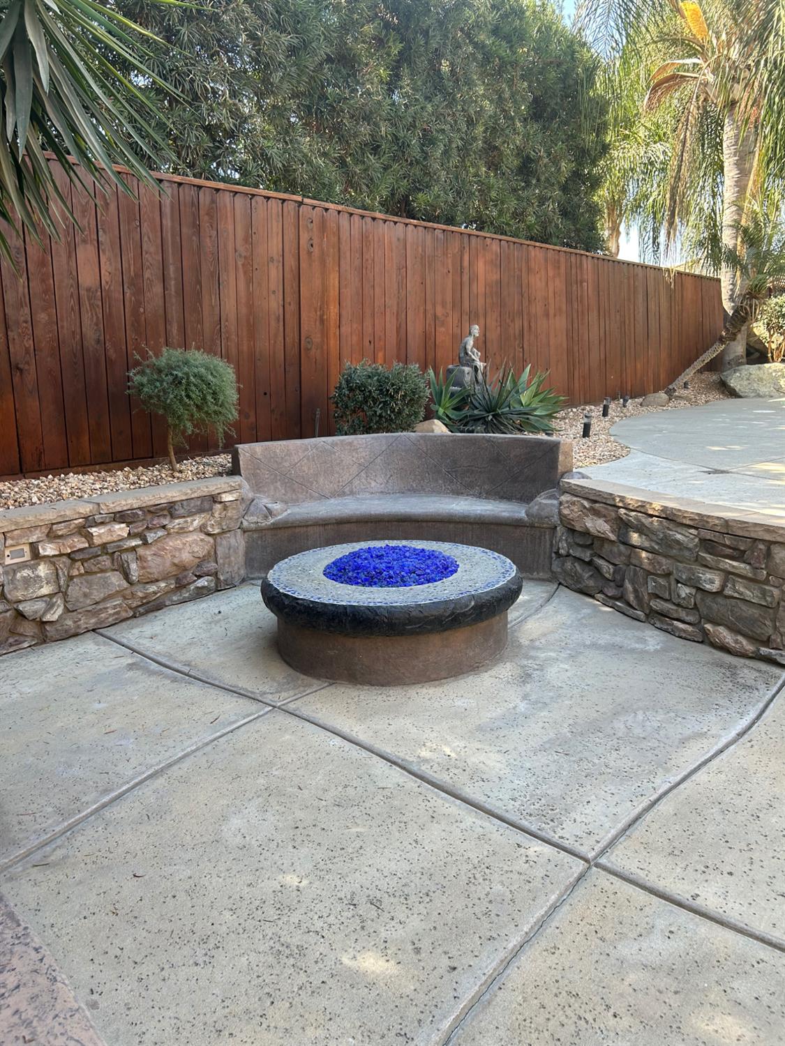 708 W Enterprise Ave, Clovis, CA 93619
