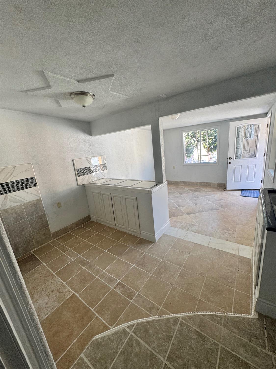 1945 E Cornell Ave, Fresno, CA 93703