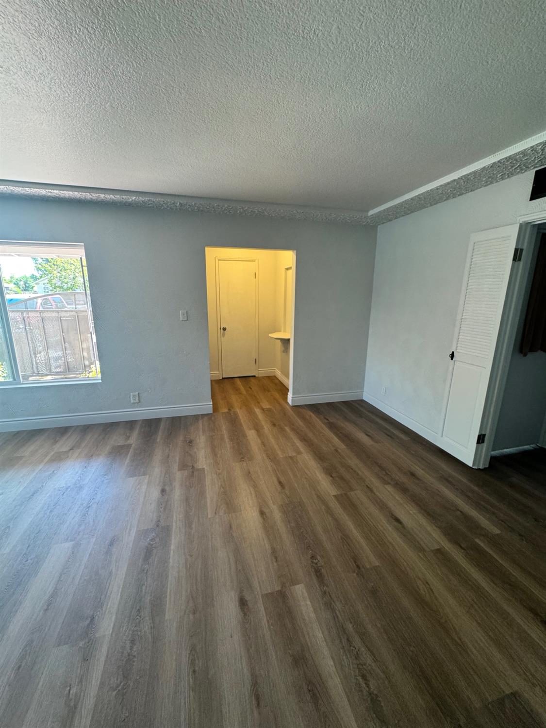 1945 E Cornell Ave, Fresno, CA 93703