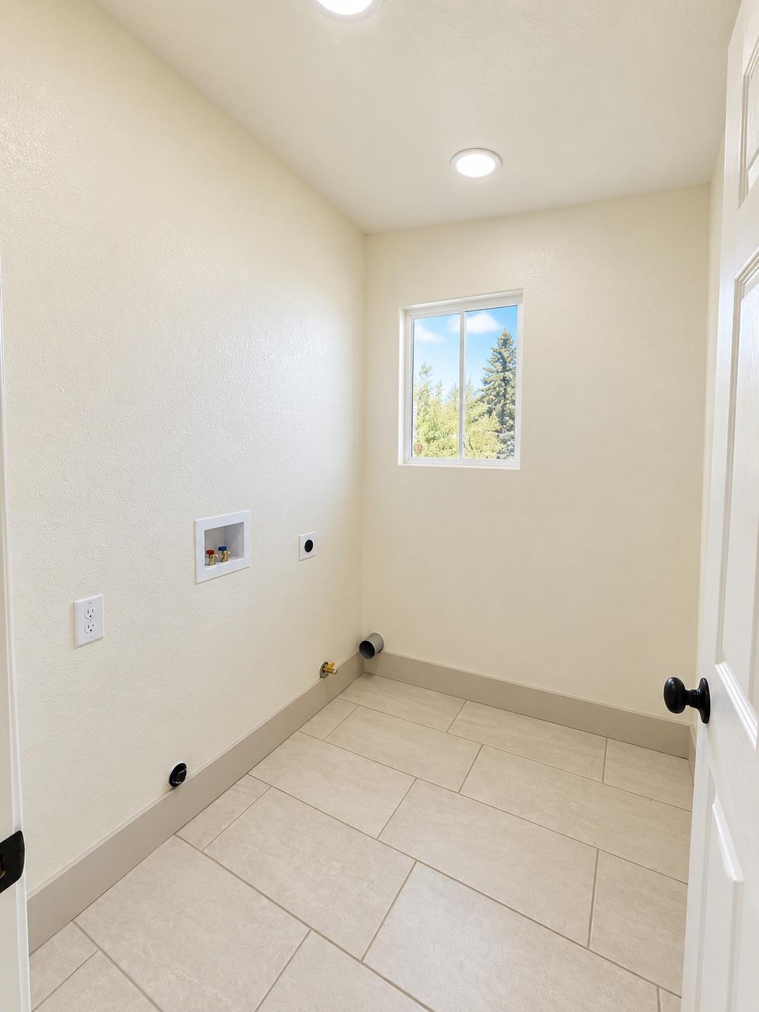 2837 E Grant Ave, Fresno, CA 93701