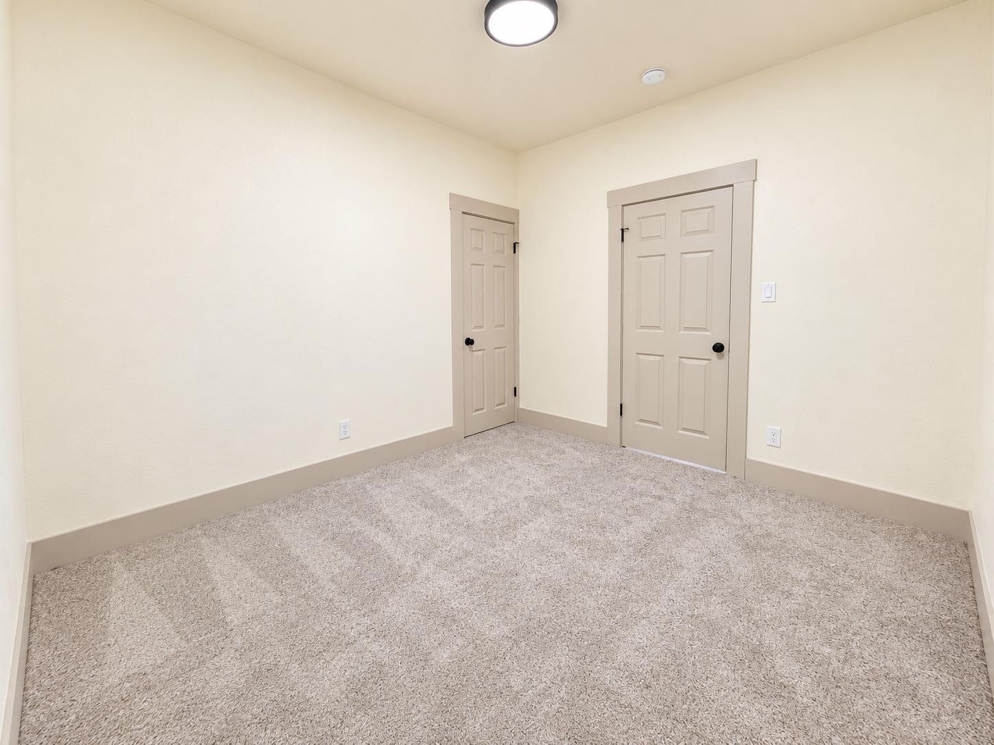 2837 E Grant Ave, Fresno, CA 93701