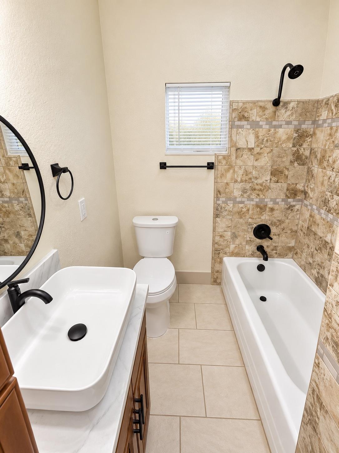 2837 E Grant Ave, Fresno, CA 93701