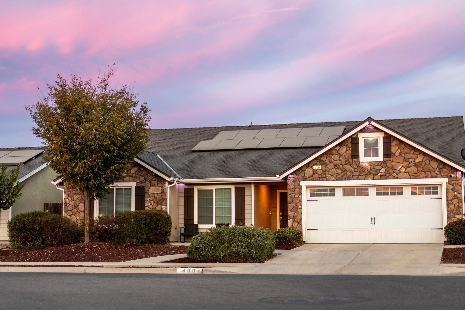 400 Pinewood Ave, Sanger, CA 93657