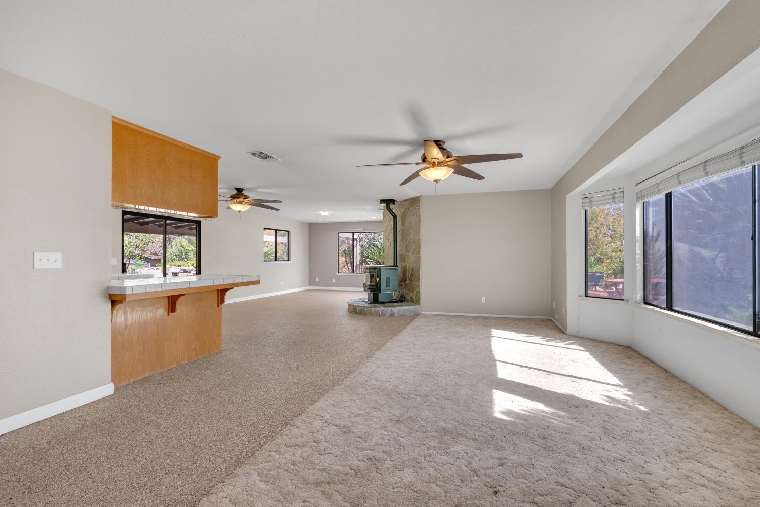37129 Pebble Ln, Yokuts Valley, CA 93675