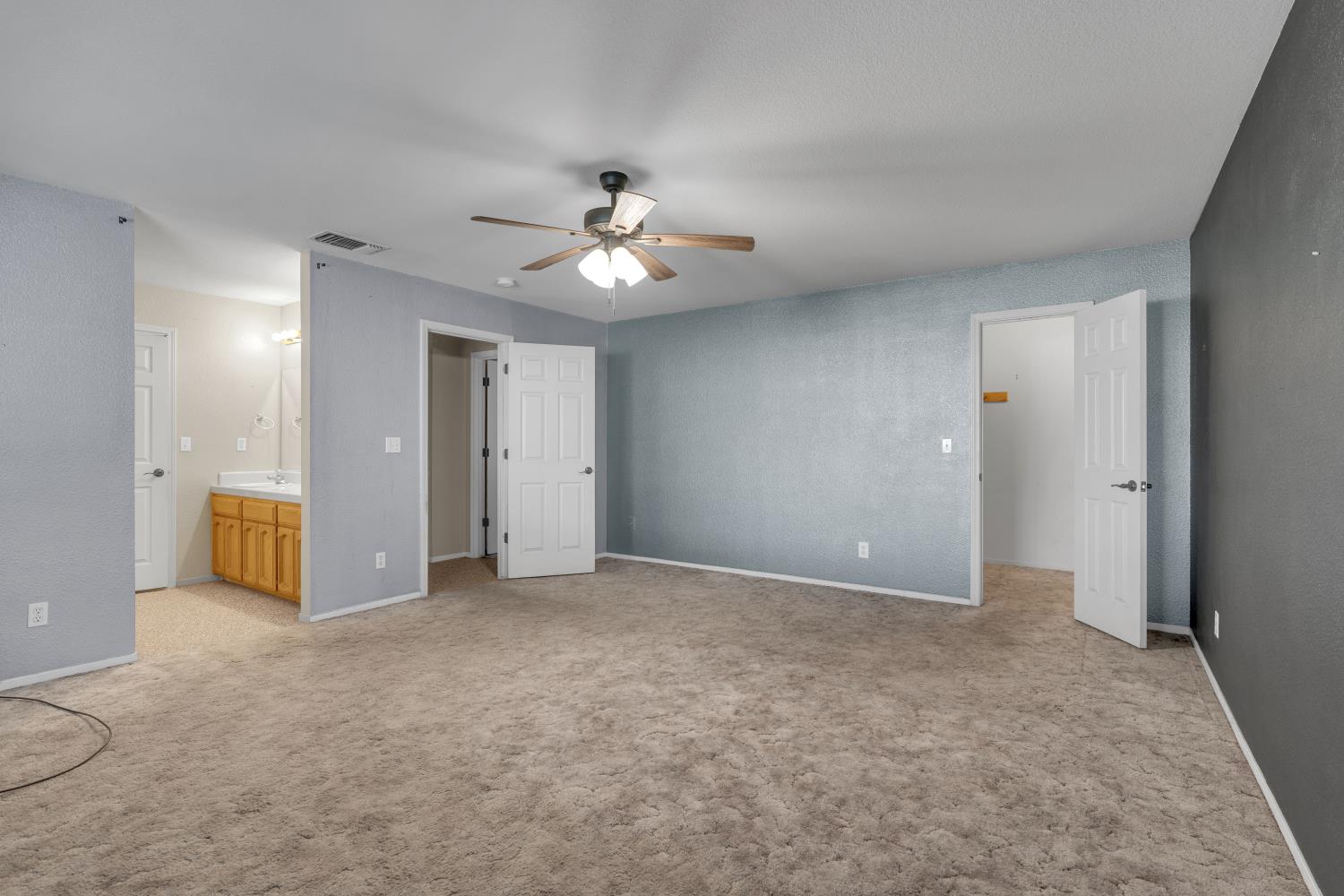 37129 Pebble Ln, Yokuts Valley, CA 93675