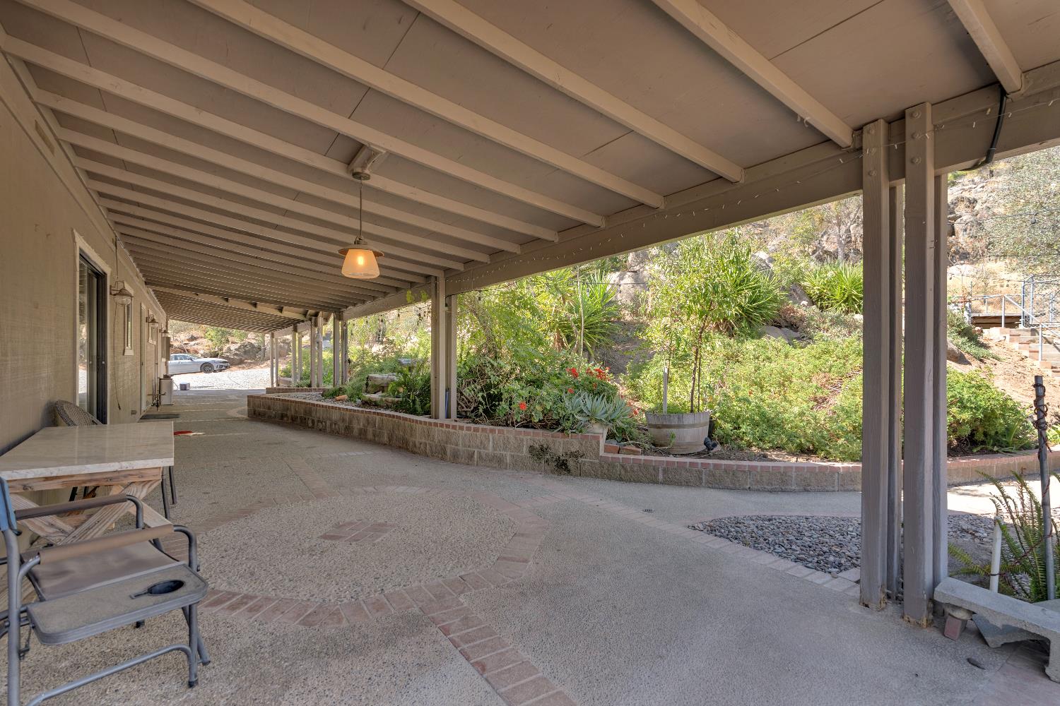 37129 Pebble Ln, Yokuts Valley, CA 93675
