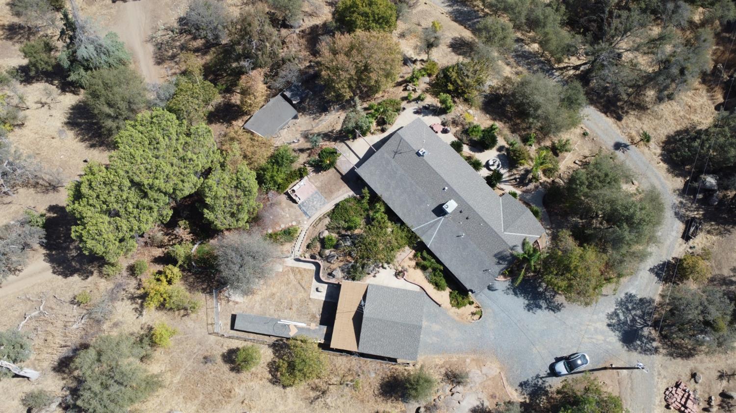 37129 Pebble Ln, Yokuts Valley, CA 93675