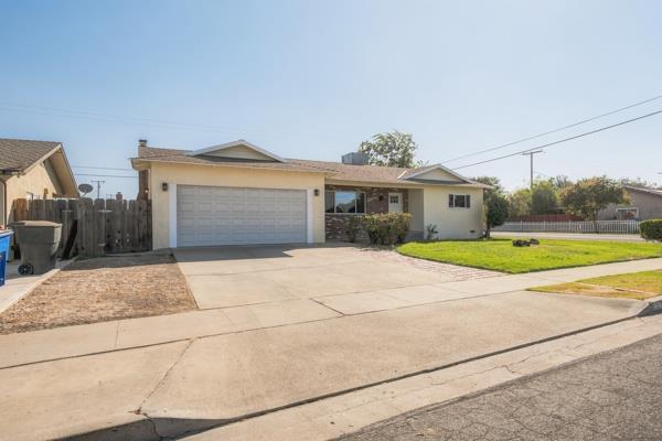 405 E Magnolia Ave, Hanford, CA 93230