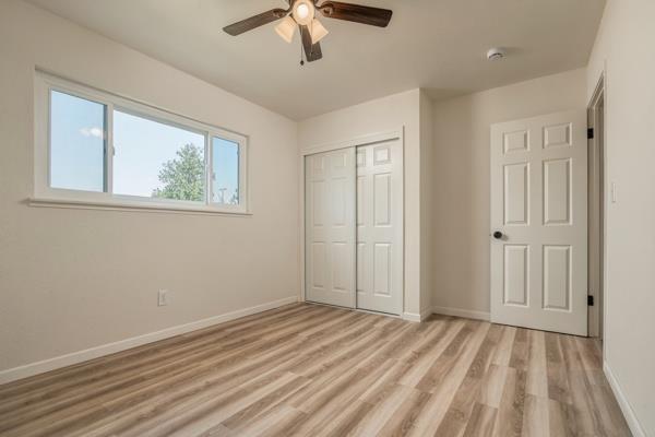 405 E Magnolia Ave, Hanford, CA 93230