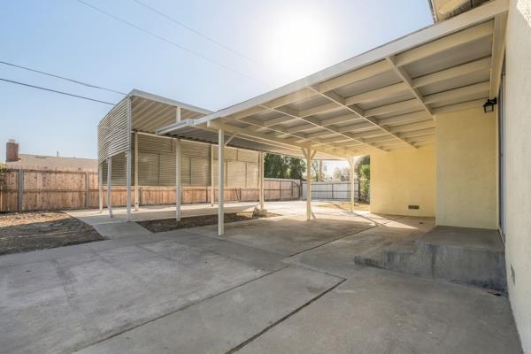 405 E Magnolia Ave, Hanford, CA 93230