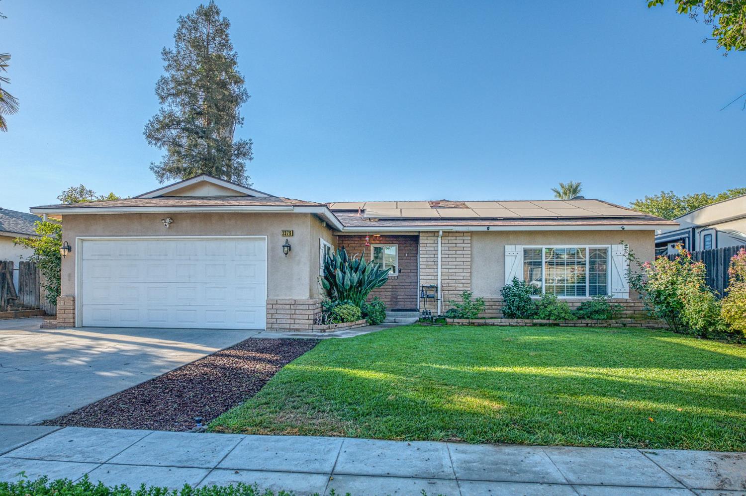 3379 W Morris Ave, Fresno, CA 93711