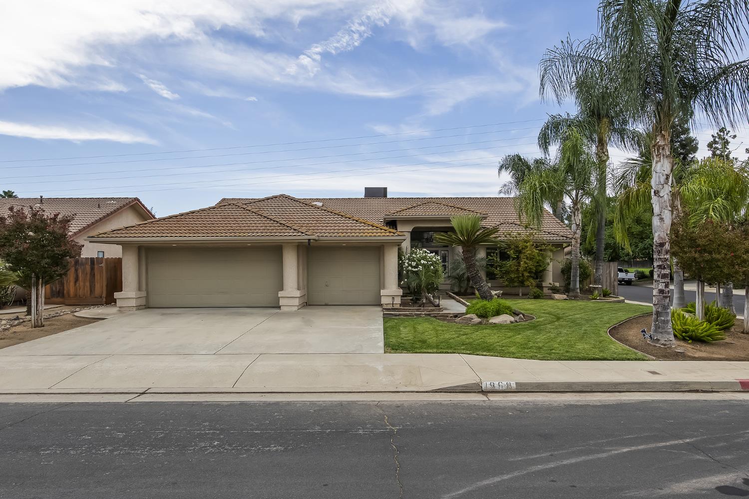 1968 Sample Ave, Clovis, CA 93611