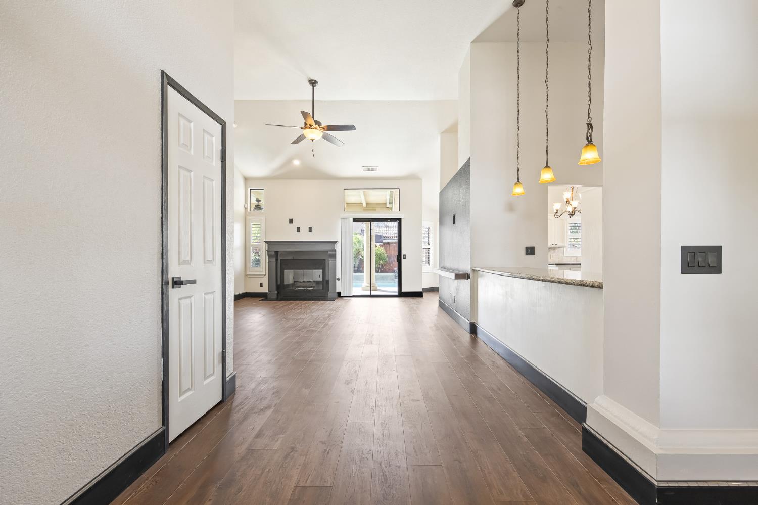 1968 Sample Ave, Clovis, CA 93611