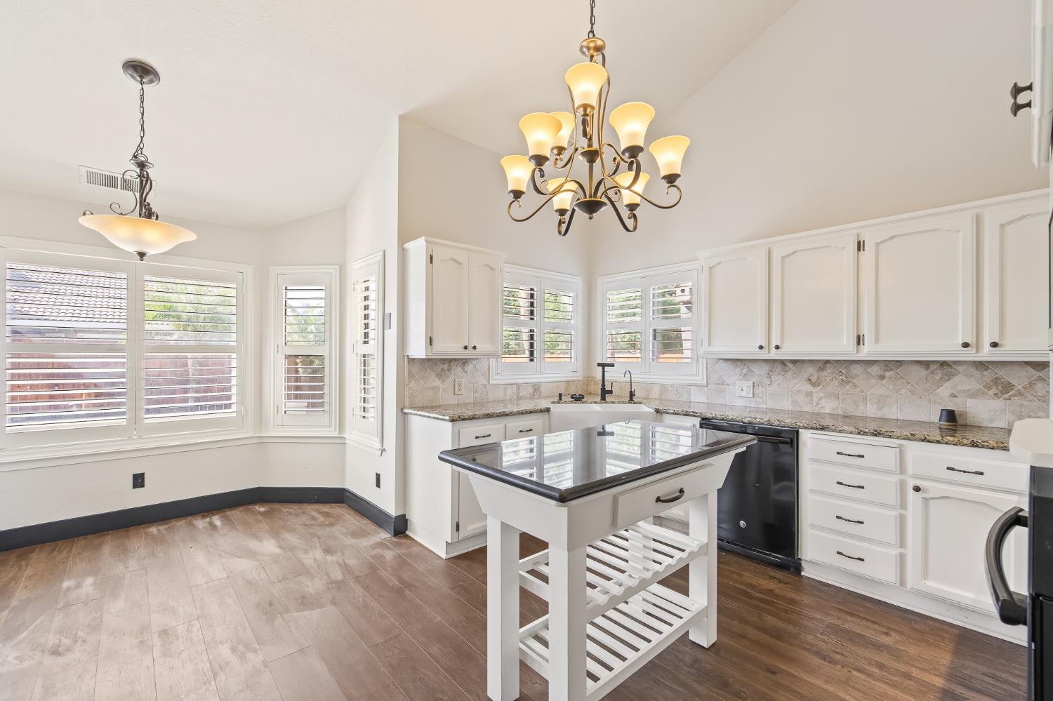 1968 Sample Ave, Clovis, CA 93611