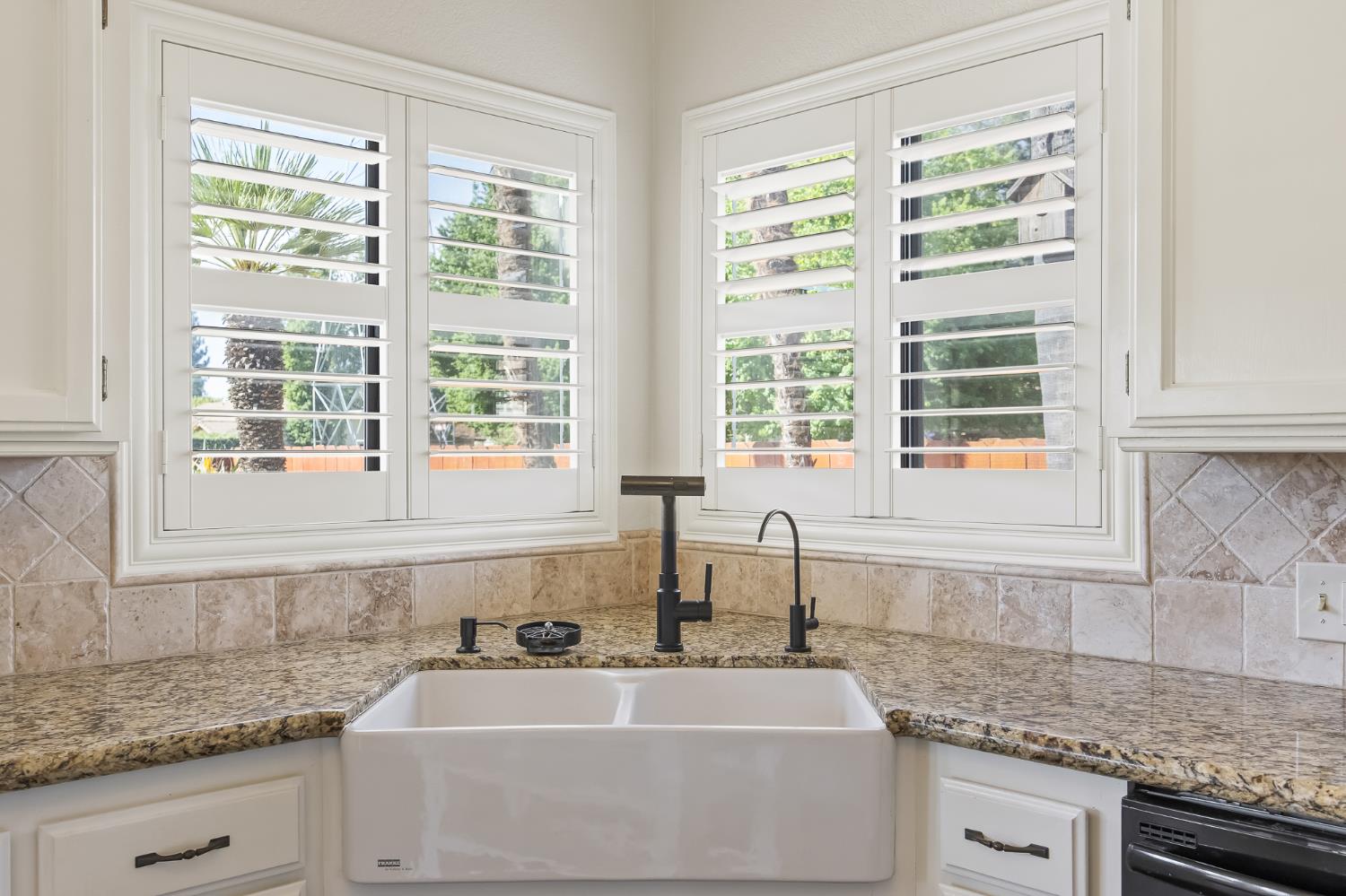 1968 Sample Ave, Clovis, CA 93611
