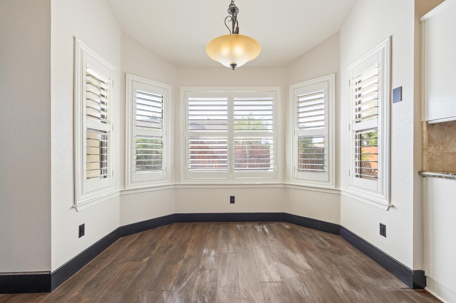 1968 Sample Ave, Clovis, CA 93611