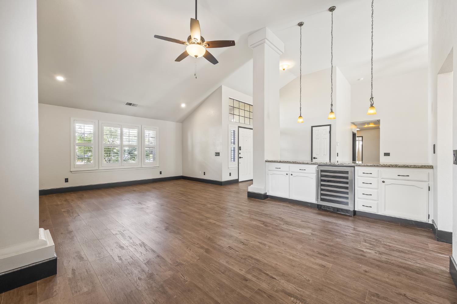 1968 Sample Ave, Clovis, CA 93611