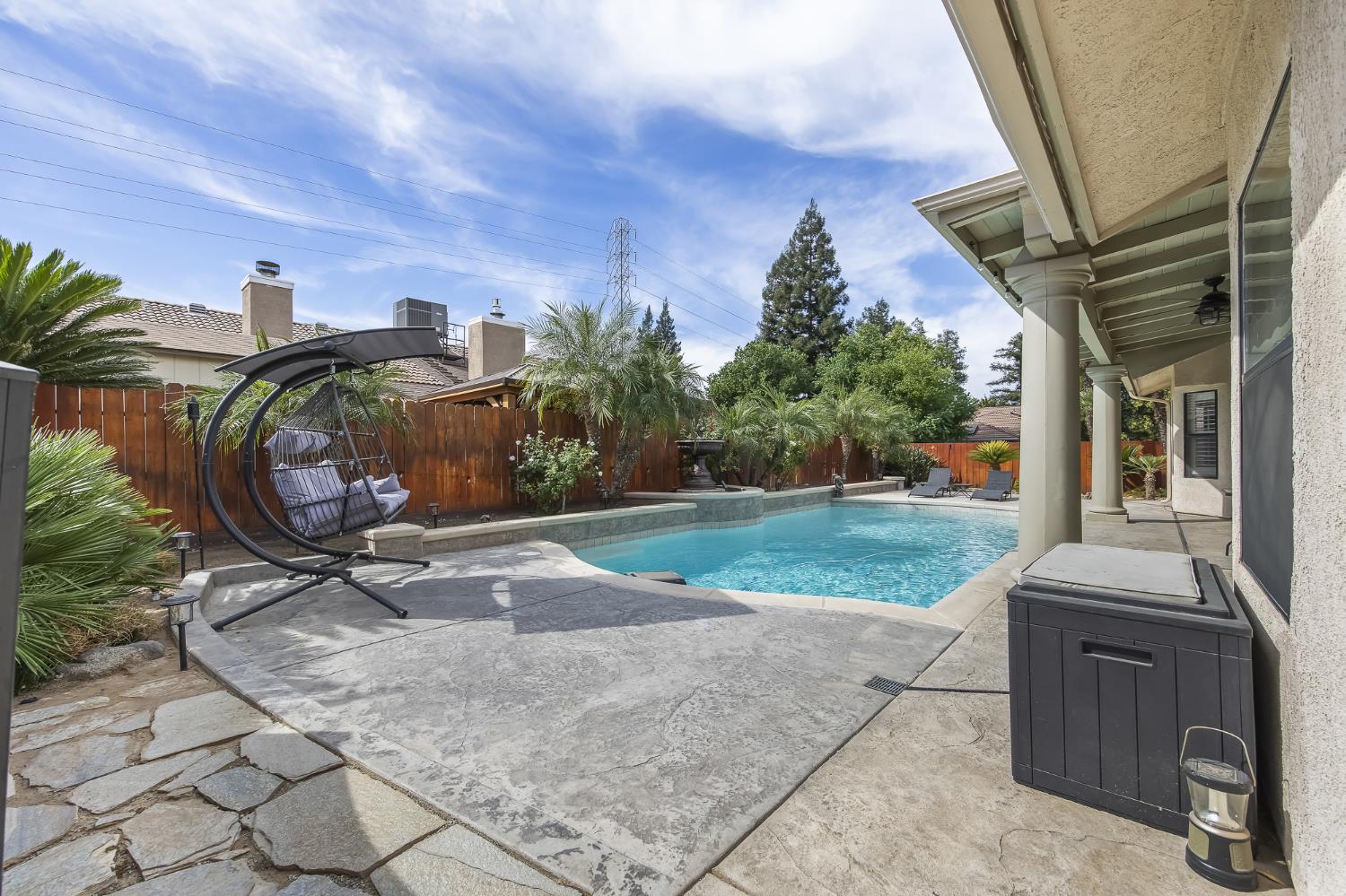1968 Sample Ave, Clovis, CA 93611