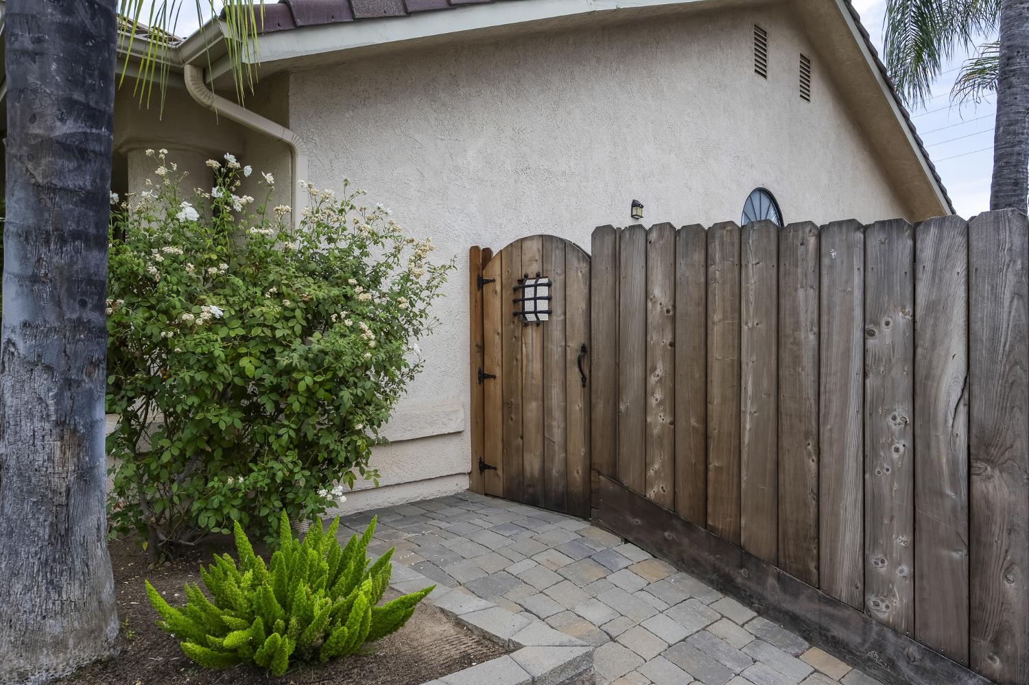 1968 Sample Ave, Clovis, CA 93611