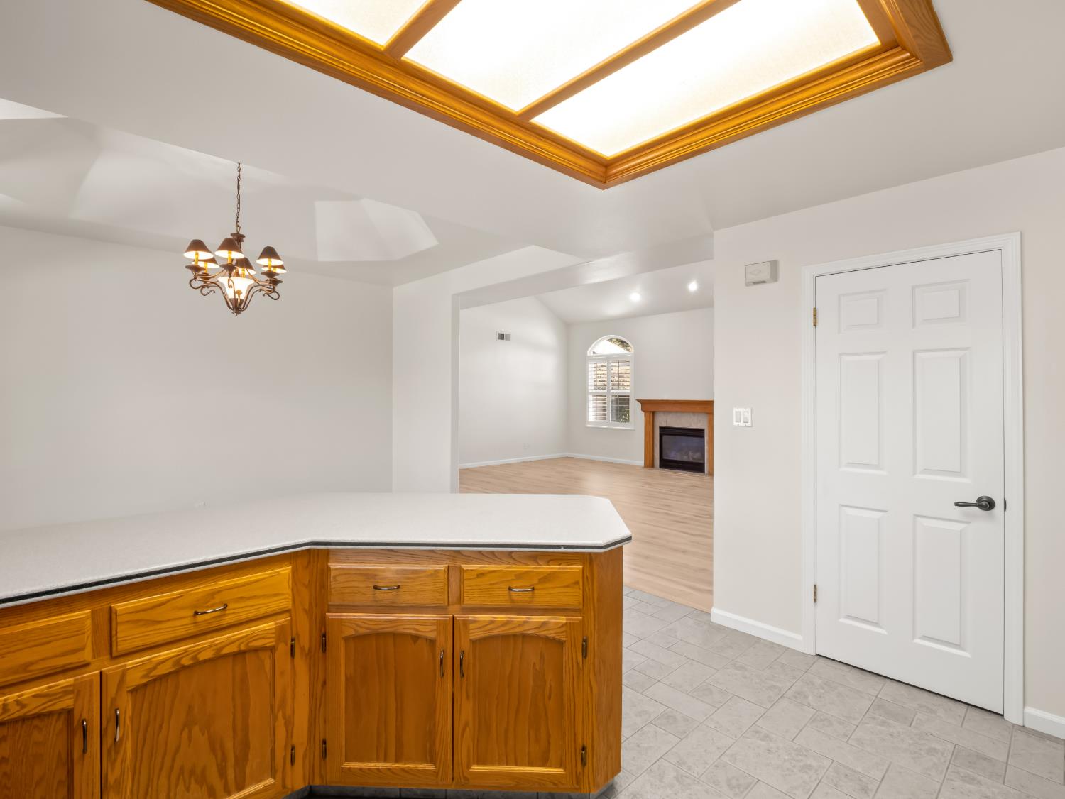 2055 N Cambridge Cir, Reedley, CA 93654
