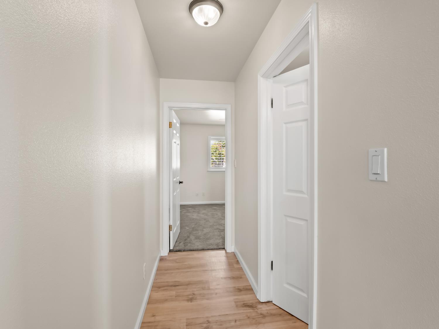 2055 N Cambridge Cir, Reedley, CA 93654