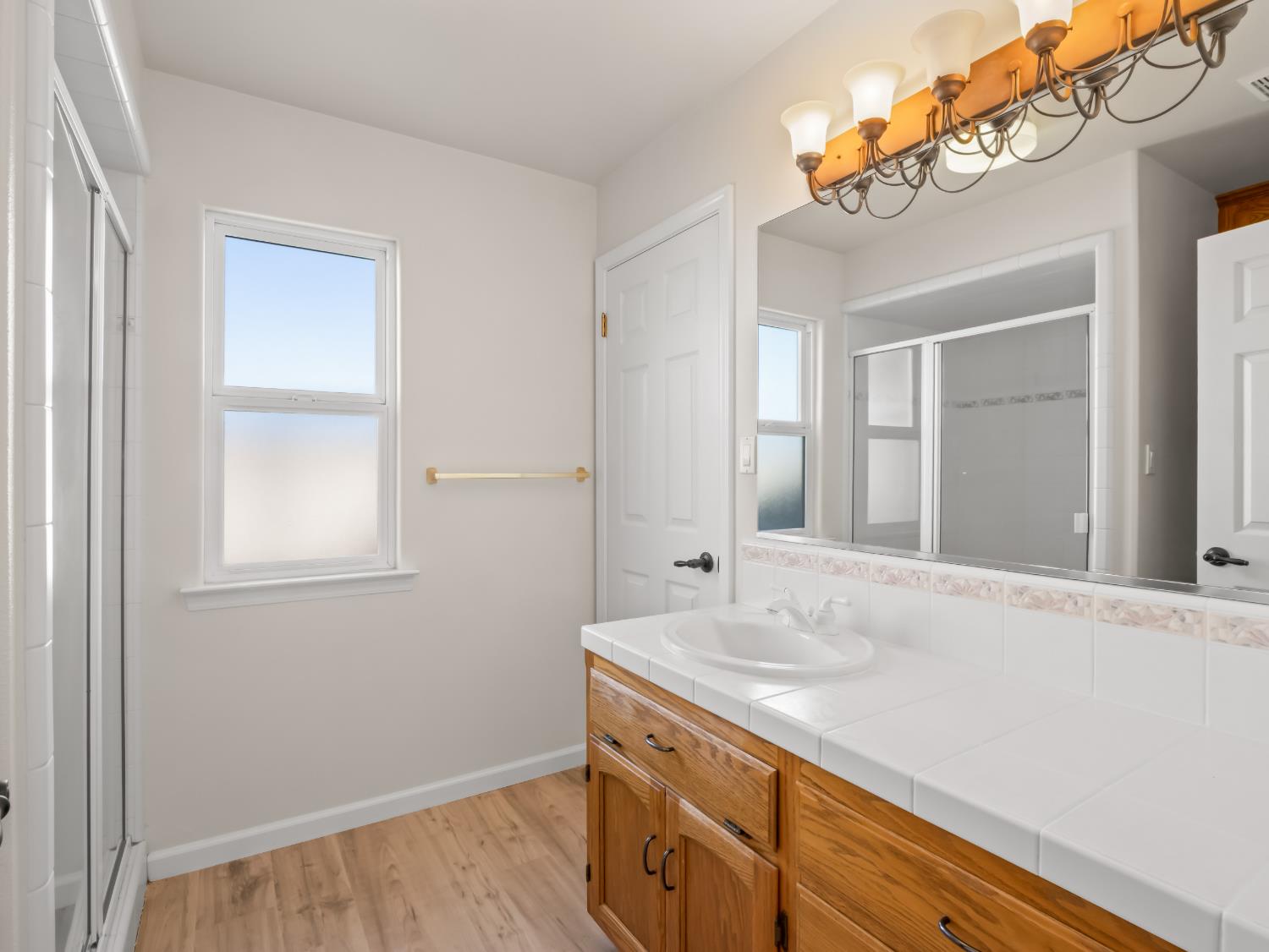 2055 N Cambridge Cir, Reedley, CA 93654