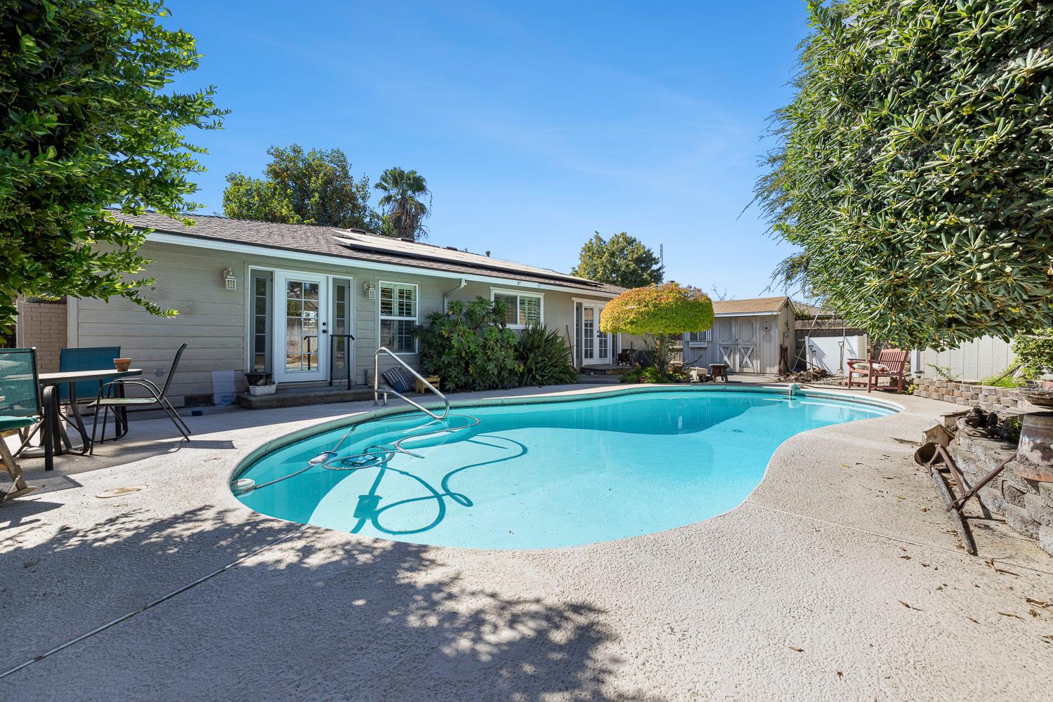 548 E Fremont Ave, Fresno, CA 93710