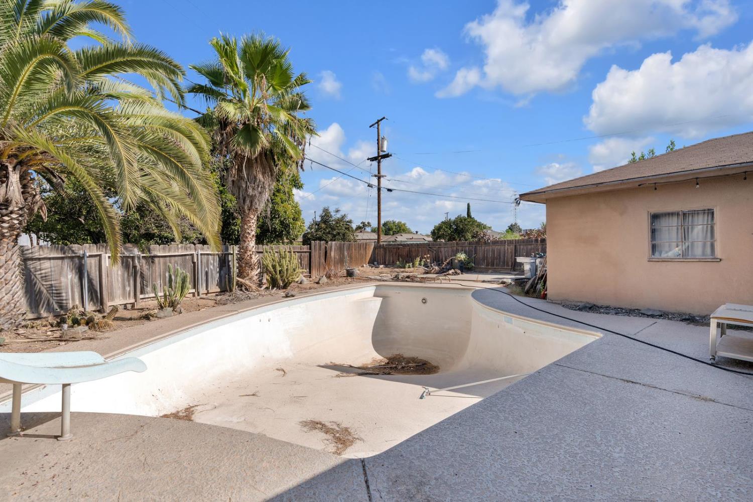 4005 E Princeton Ave, Fresno, CA 93703