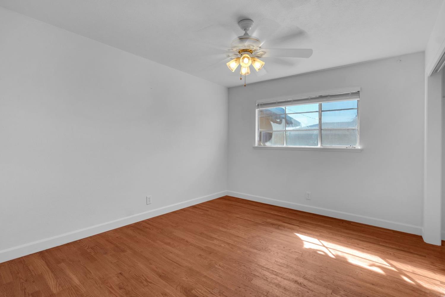 3924 E Farrin Ave, Fresno, CA 93726