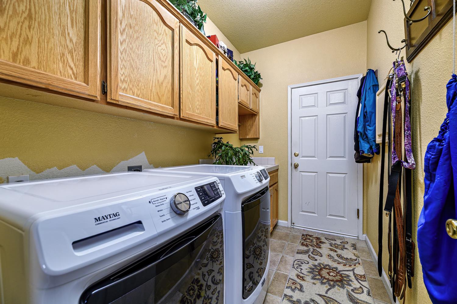 514 Mallard Ave, Lemoore, CA 93245